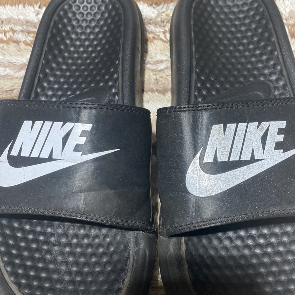 Nike Slides Black Youth​​​ - Picture 2 of 7